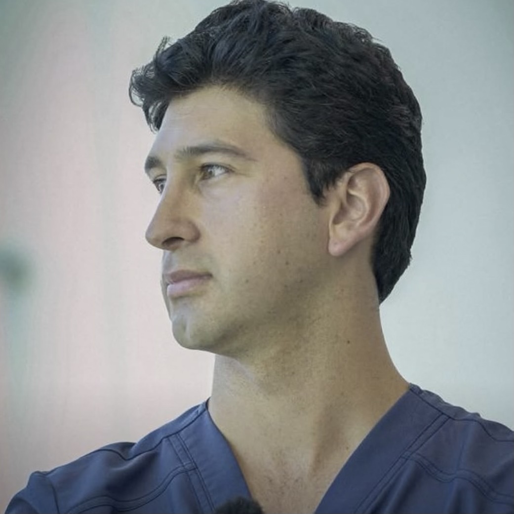 Dr. Matías Molina